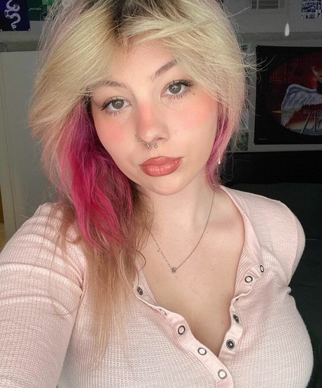 Kendi Ken ASMR model adult image