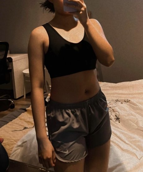 queenbaddii pretty actress photo