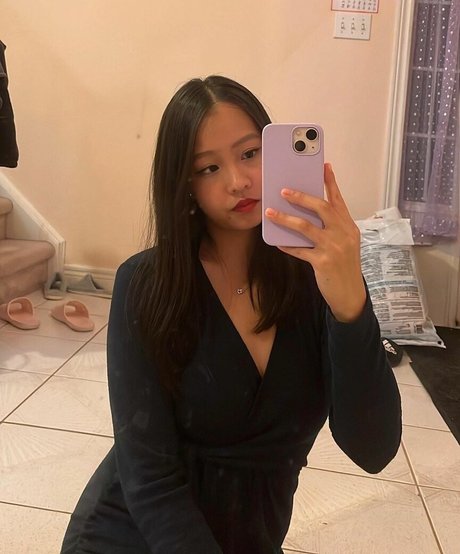 queenbaddii top star picture