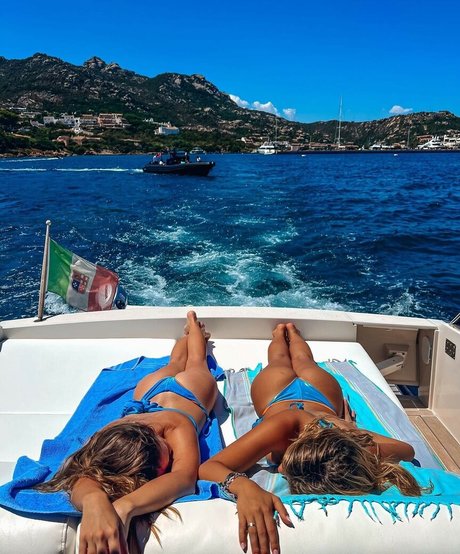 Alice De Bortoli model sex picture