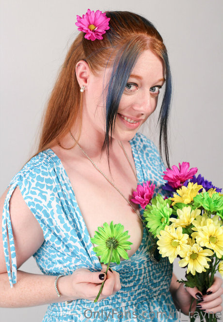 lesbian fingering onlyfans nudes picture