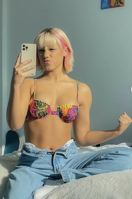 wellbeingwithabigail pornstar xxx pic