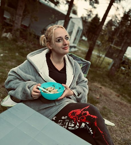 chubby babe onlyfans pornographic archive