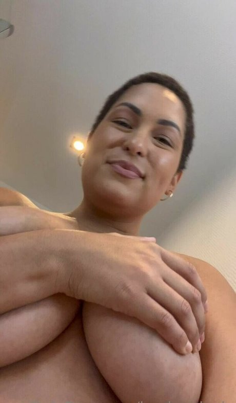 shemale masturbation onlyfans beautiful naked image