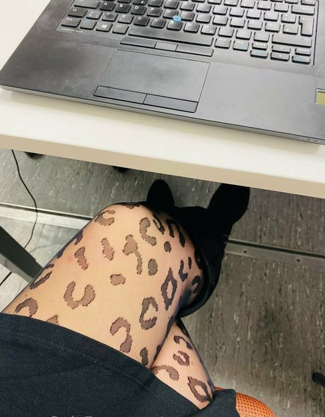 ass spread onlyfans free xxx picture