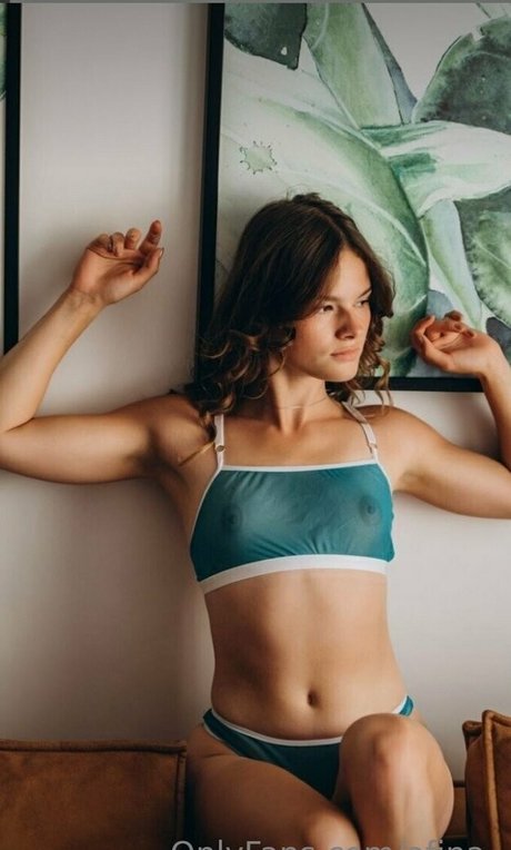 afina_ star exclusive image