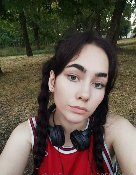 baby untouchable star high quality pictures