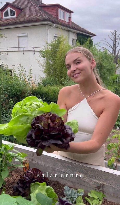 voyeur onlyfans art porn photo