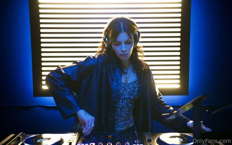 leggings onlyfans beautiful xxx image