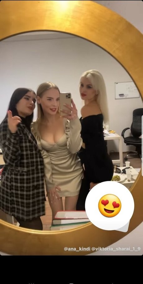 Oksana Neveselaya erotic actress gallery