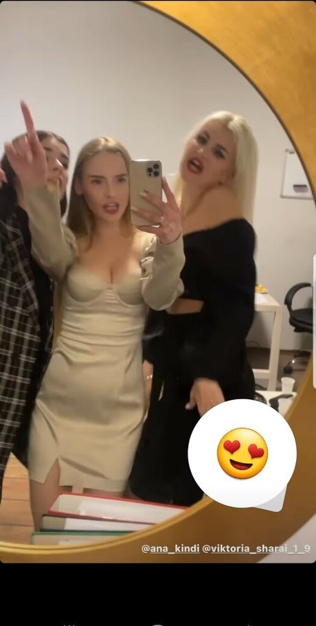 Oksana Neveselaya high quality pornstar gallery