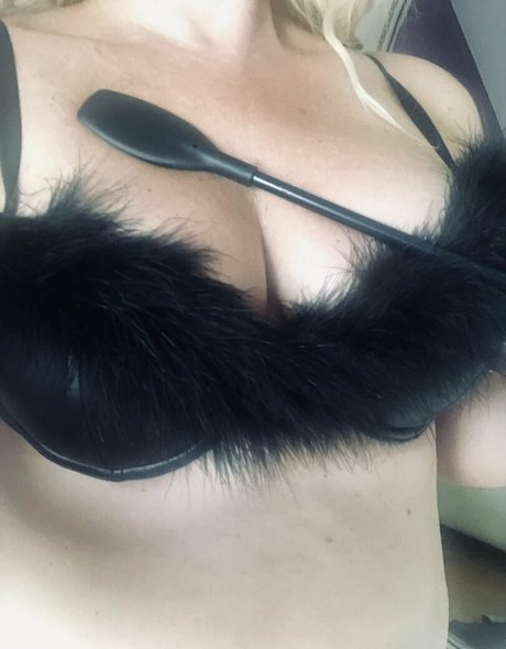 femdomyou pornstar sexy photo