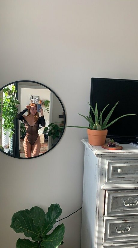 curvy shemale onlyfans xxx archive