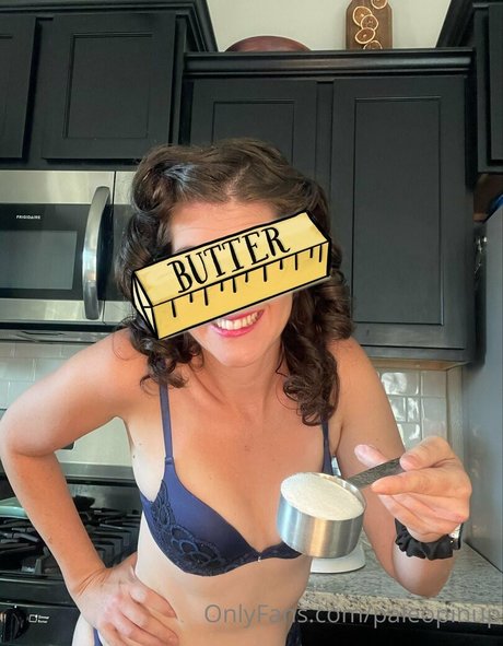 paleopinup perfect star pics