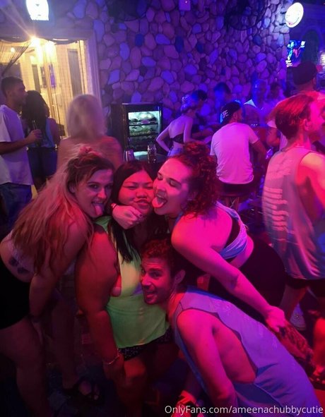 ameenachubbycutie beautiful actress pics