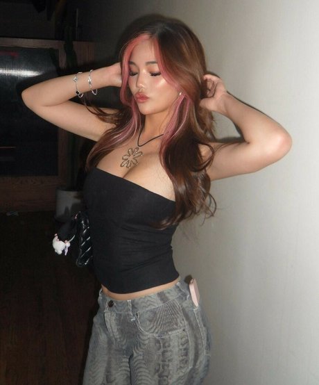 Annxhy adult model gallery