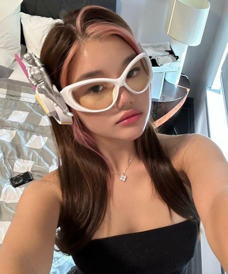 black teen onlyfans naked images