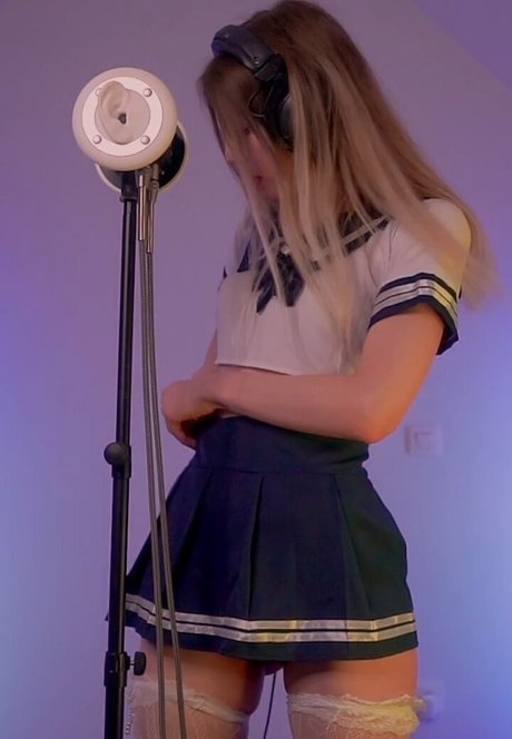 ASMR Onuri pretty actress pics