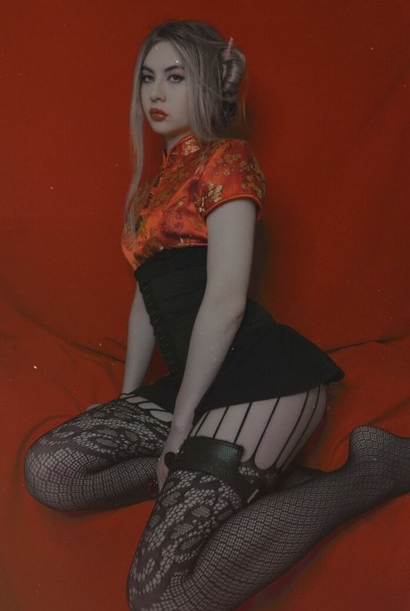 ASMR Onuri sexy pornstar photo