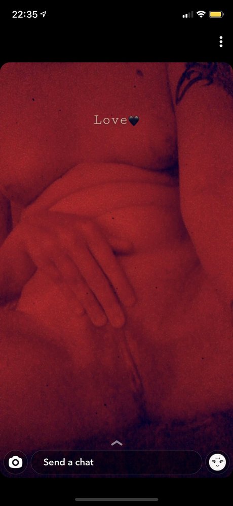 _freckles and roses sex model pic