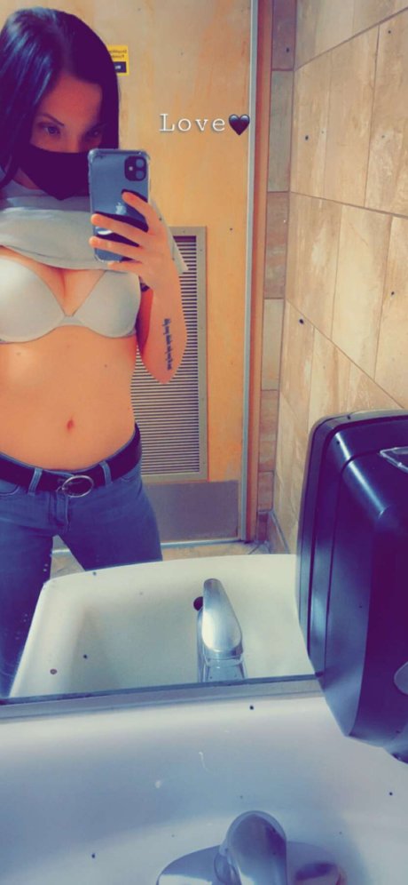 _freckles and roses star xxx galleries