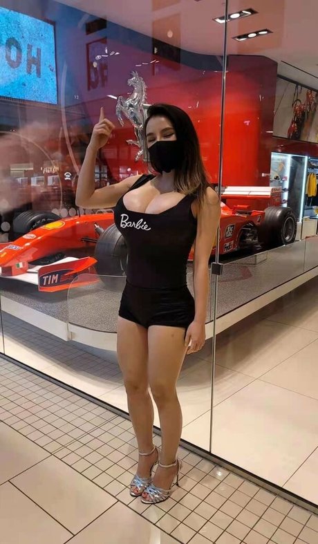 barbieddollfans naked pornstar img