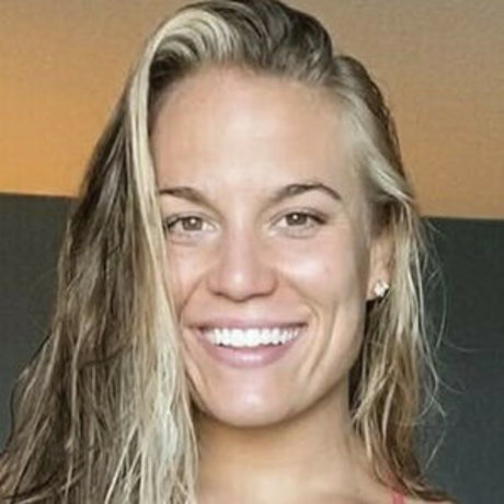 Michelle Basnett star sexy pictures