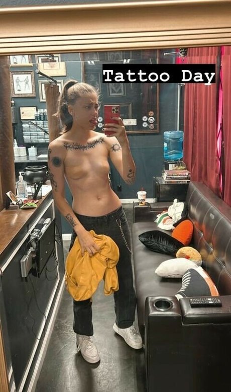 gay gym onlyfans nudes images