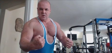 flexbigmuscle free actress picture