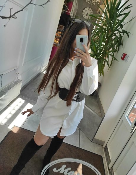 fingering pussy onlyfans xxx gallery