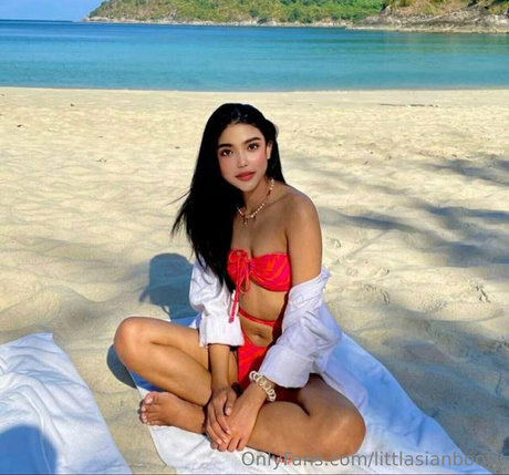 petite19japan pornstar exclusive pic