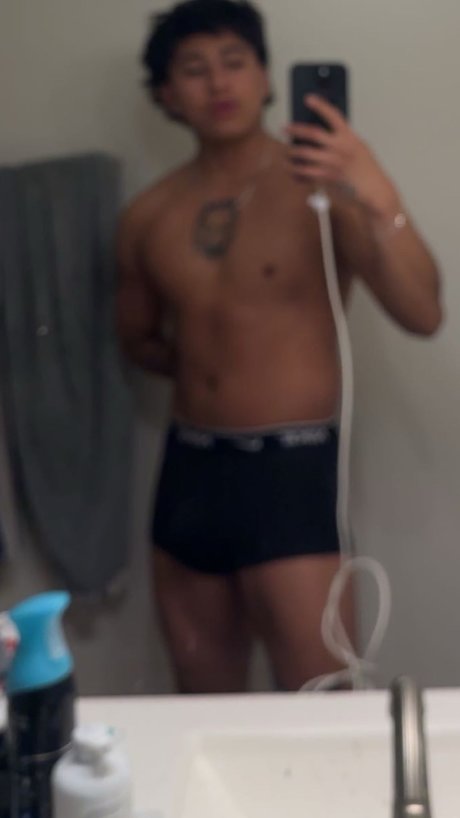 Jhuan model naked img