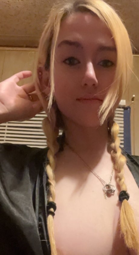 Chelsea Lyn model hd gallery