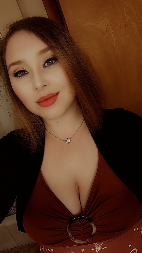 Ameena Knight erotic pornstar archive