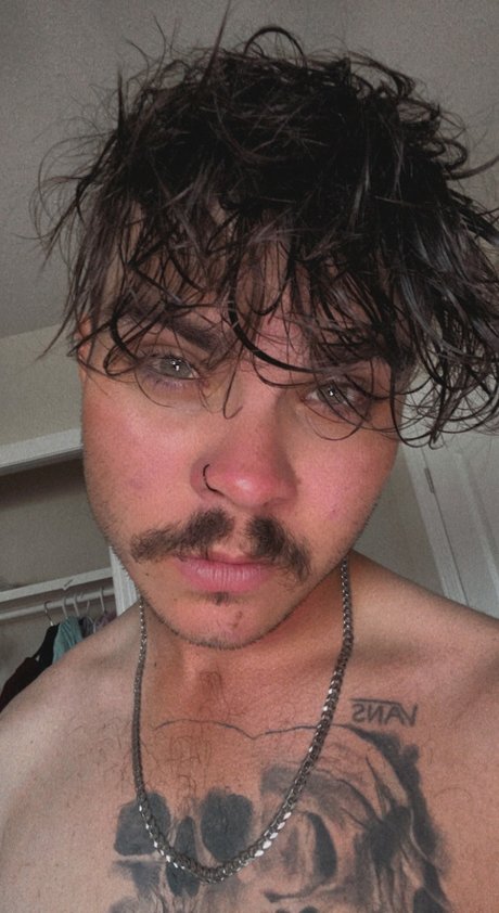 Noah Smith model beautiful photos