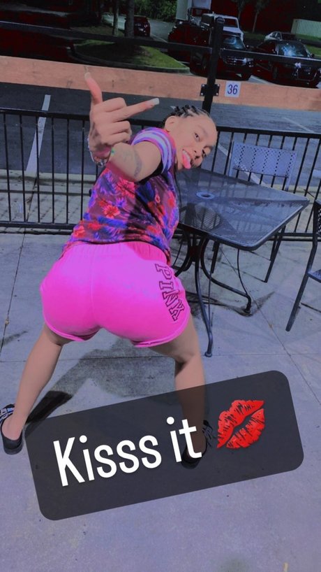 YoManLoveMe_ star nudes galleries