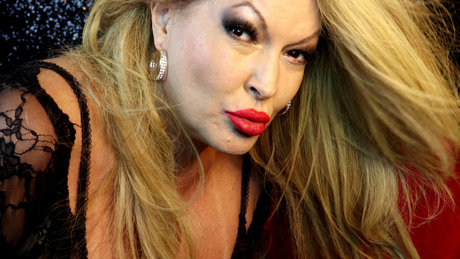 Romi Bach nice pornstar img