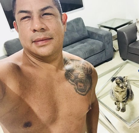 Adriano0001 adult star pics