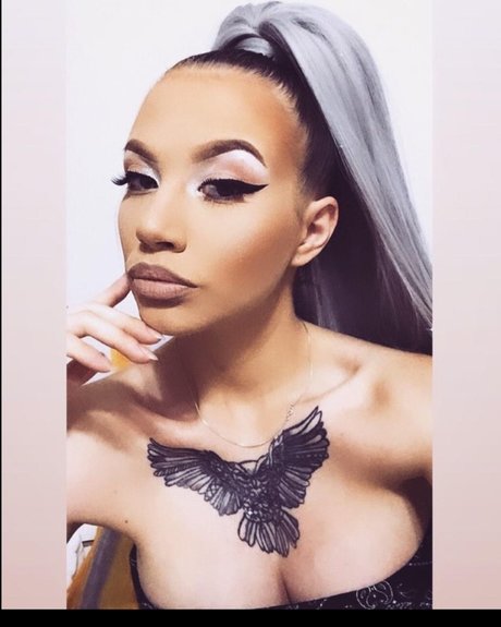 Adelie pornstar pics