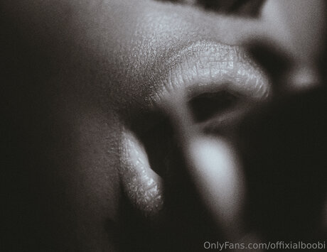 female influencer onlyfans art porn pic