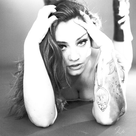 Delicious Delilah perfect model gallery