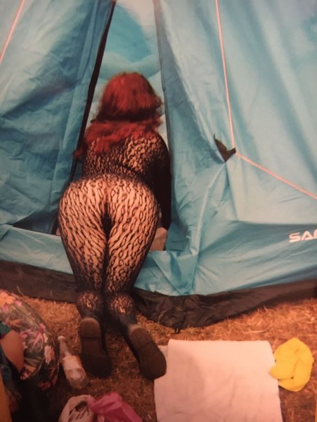 SHY BBY REDHEAD FOXY nice pornstar pic