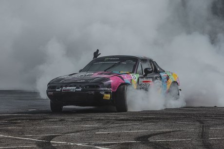 OnlyCarsNoFans erotic model photos