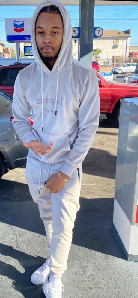 Onlyallblues star naked photo