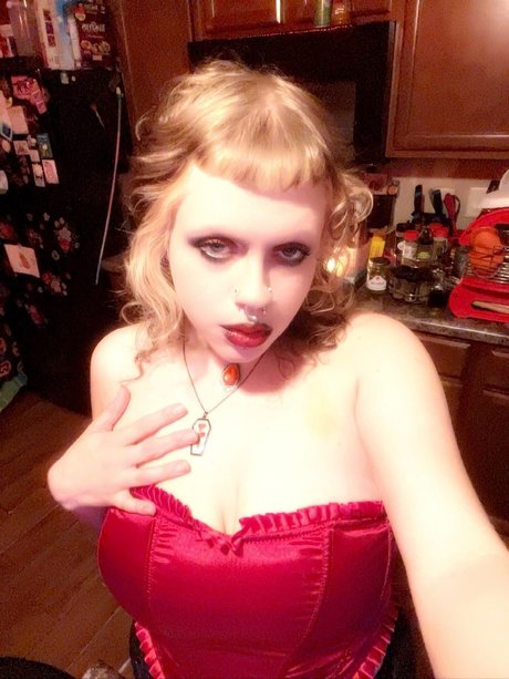 o k s a n a adult star image