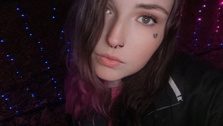 Ashley Houska erotic star img