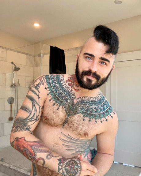 OtterAlex nudes model pics