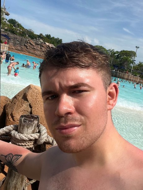 OtfScott model sexy photos