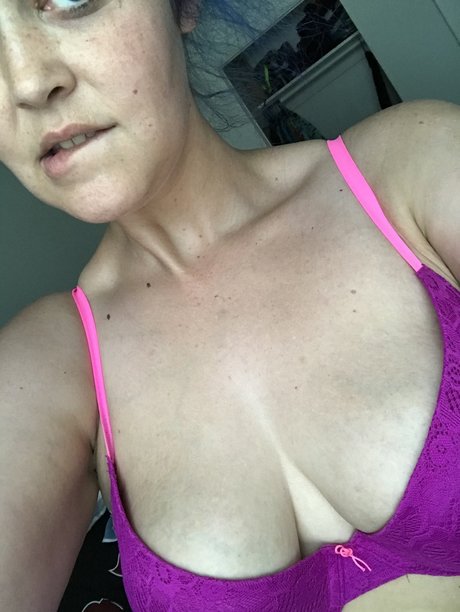 OtakuHar star exclusive image