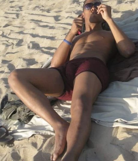 Luis Santos art model img